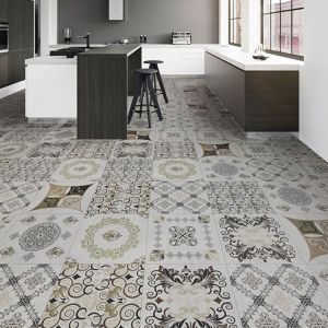 Eine Küche mit Linoelumboden